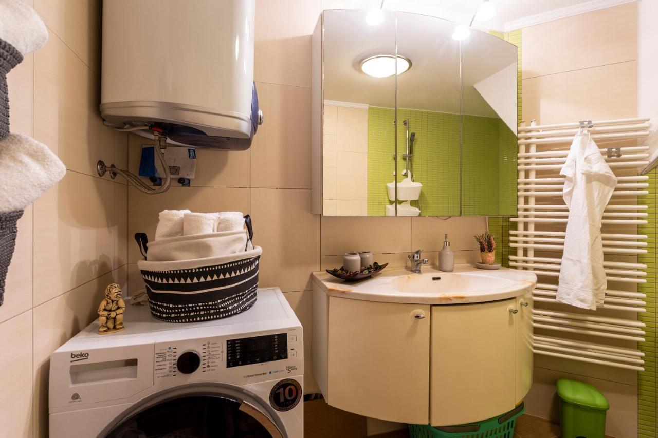 Apartman Ember Pola Esterno foto
